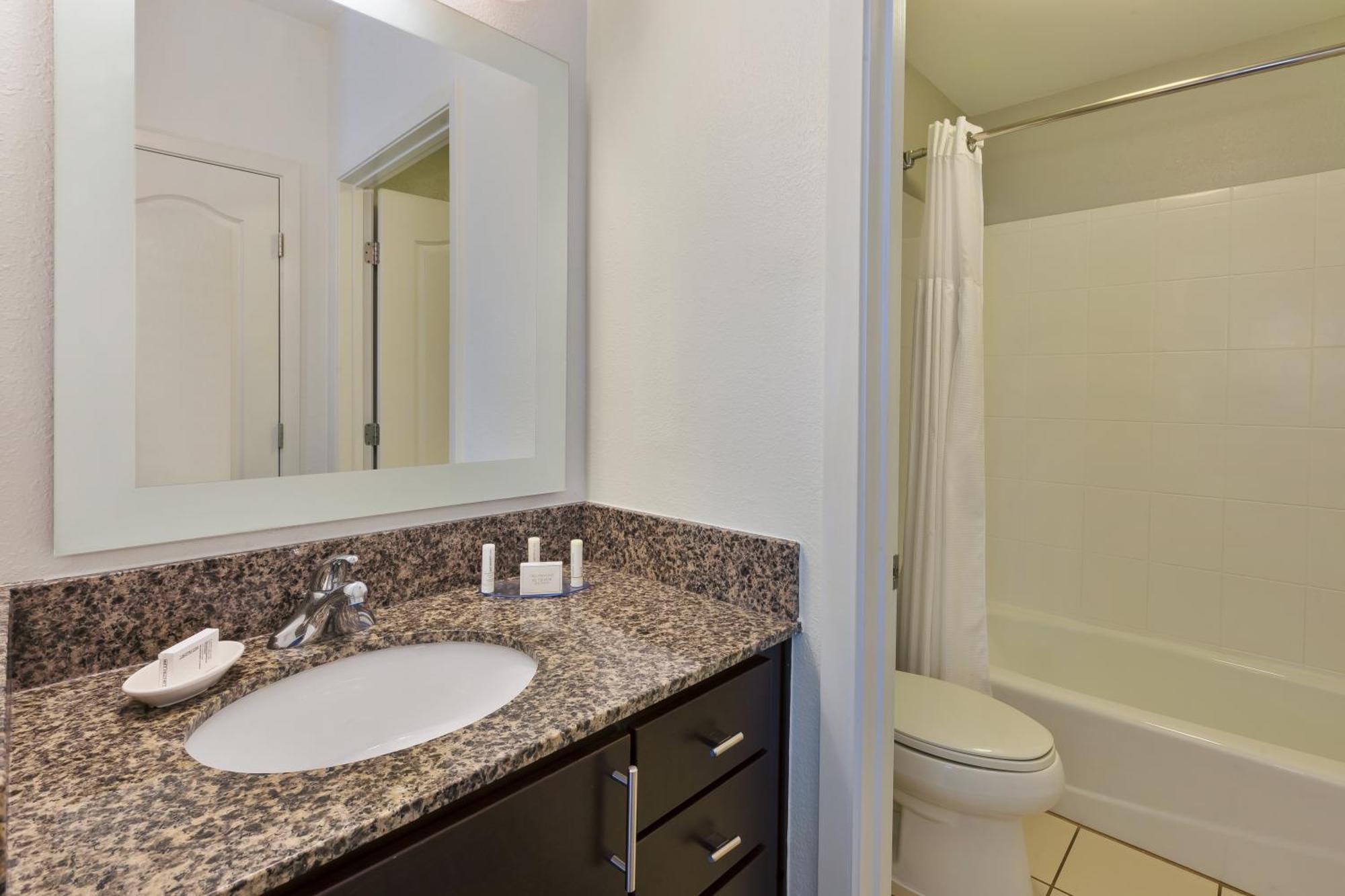 Towneplace Suites By Marriott Nashville Airport Екстер'єр фото