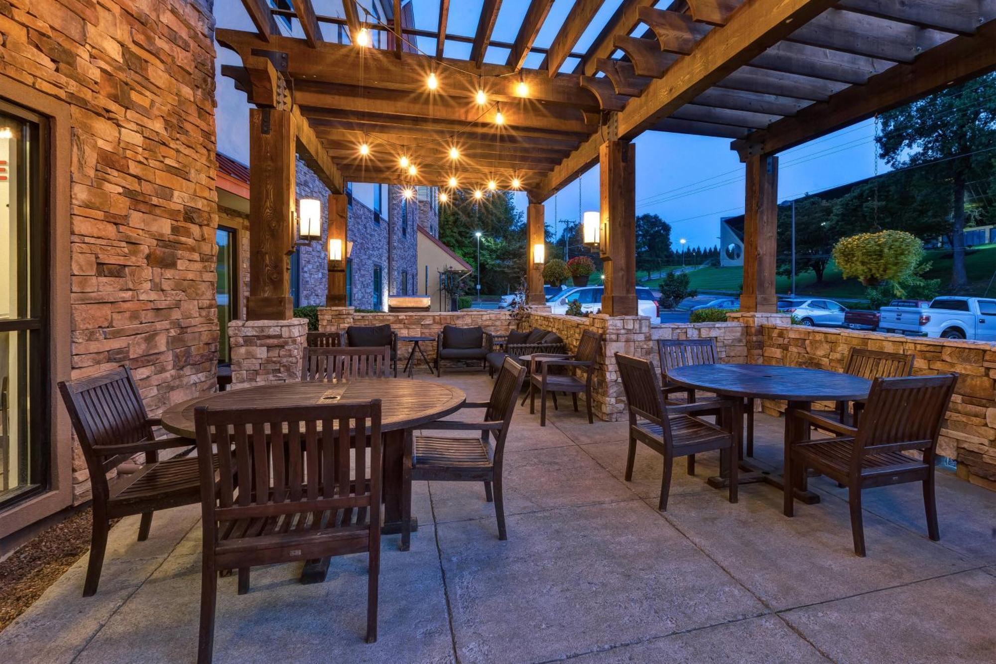Towneplace Suites By Marriott Nashville Airport Екстер'єр фото