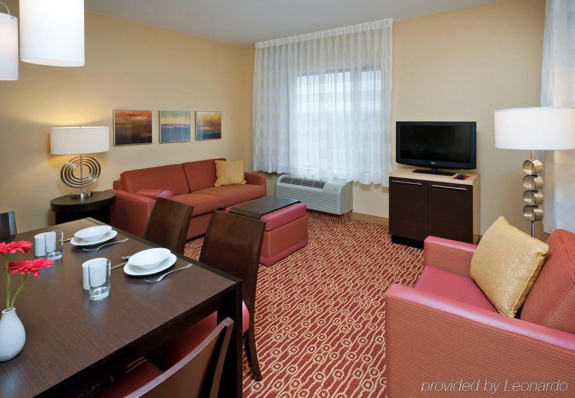 Towneplace Suites By Marriott Nashville Airport Екстер'єр фото