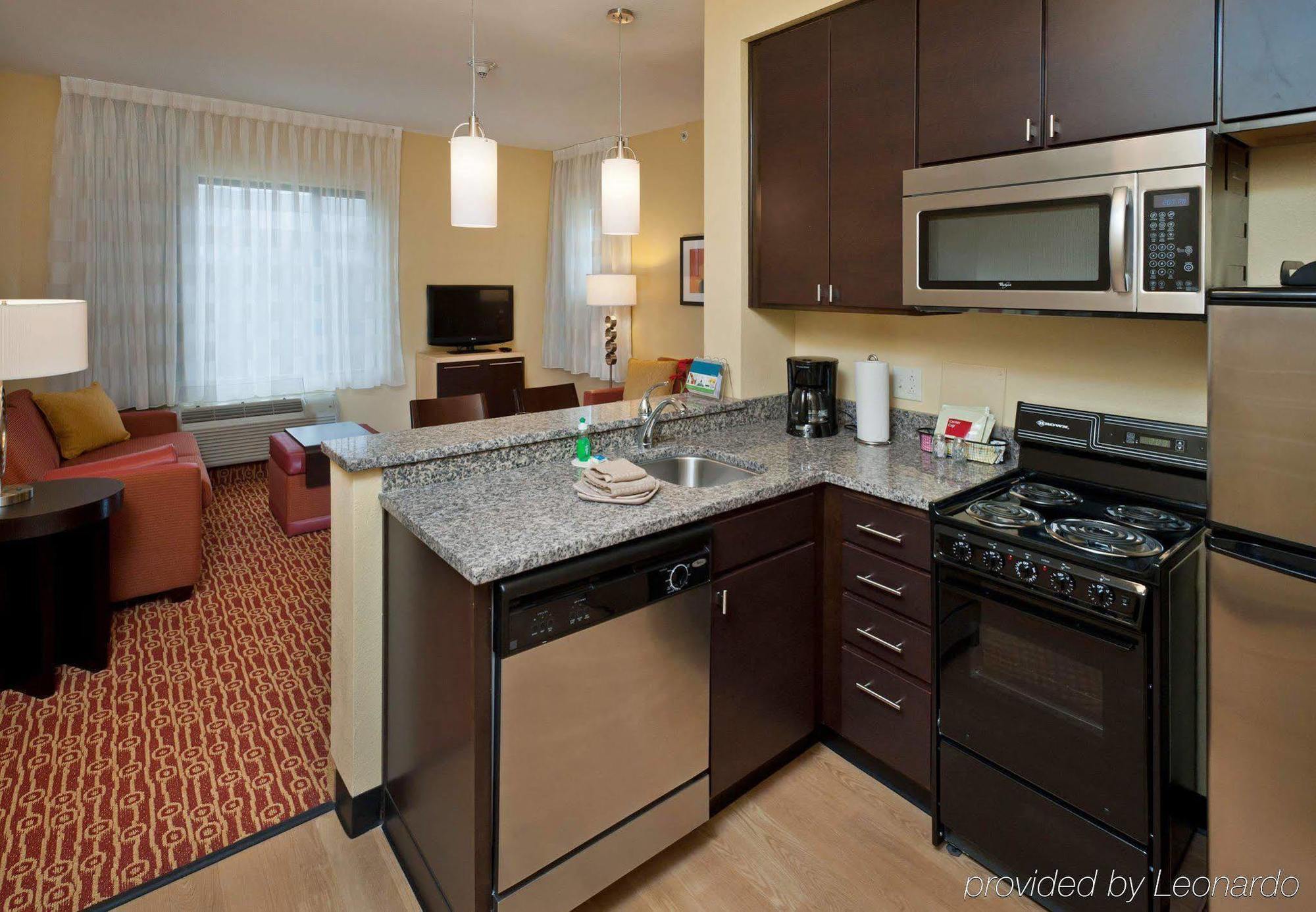 Towneplace Suites By Marriott Nashville Airport Екстер'єр фото