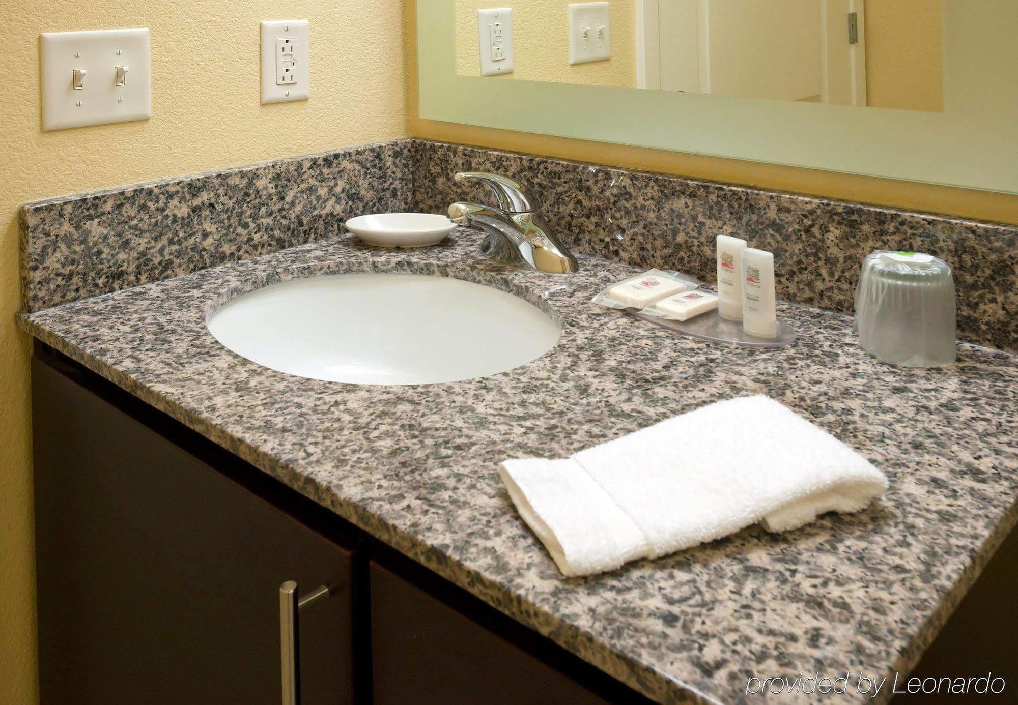 Towneplace Suites By Marriott Nashville Airport Екстер'єр фото