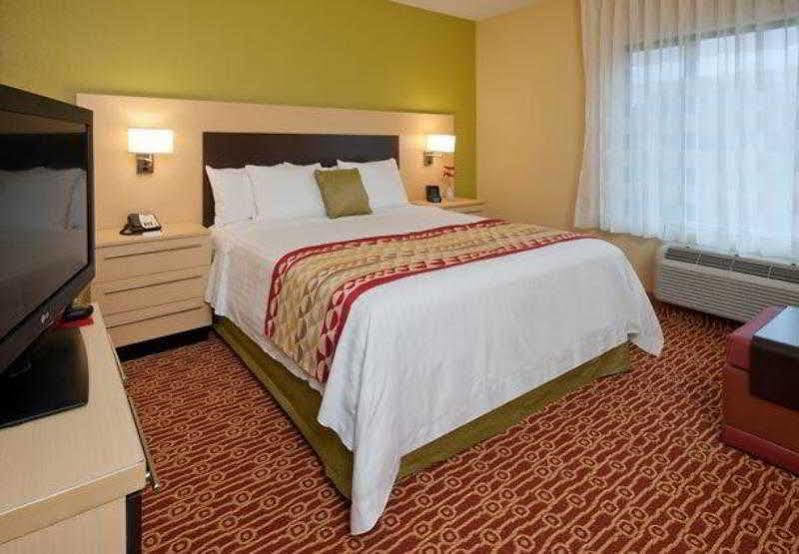 Towneplace Suites By Marriott Nashville Airport Екстер'єр фото